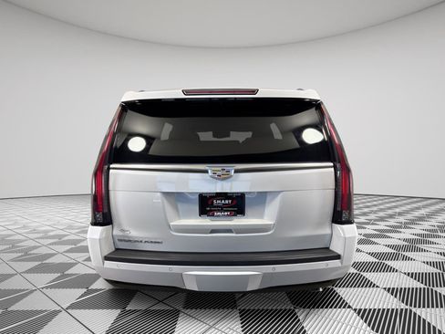 Used 2020 Cadillac Escalade Platinum image 13