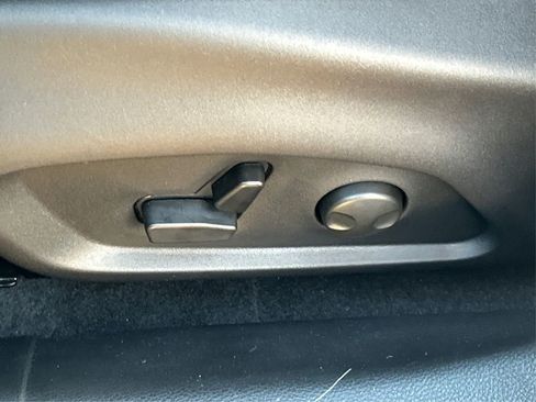 New 2026 Jeep Compass Limited image 38