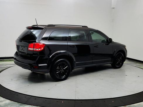 Used 2019 Dodge Journey SE w/ Premium Group FWD image 5