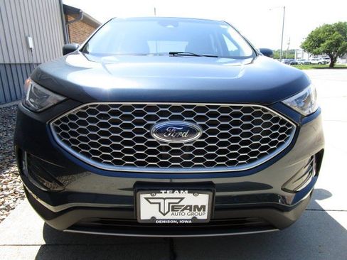 Used 2023 Ford Edge SEL w/ Convenience Package AWD/4WD image 2