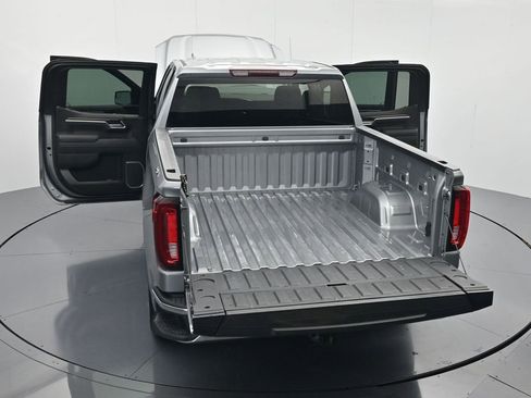Used 2025 GMC Sierra 1500 SLT AWD/4WD image 46