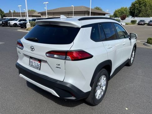 Used 2022 Toyota Corolla Cross LE AWD/4WD image 4