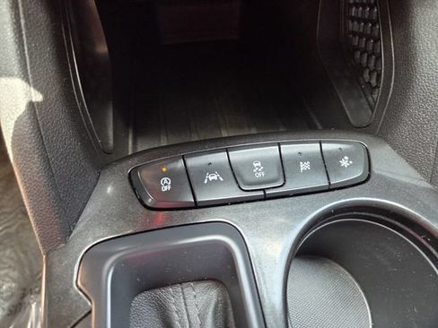 Used 2024 Chevrolet TrailBlazer LT FWD image 26