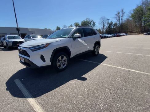 Used 2023 Toyota RAV4 XLE w/ Convenience Package image 7