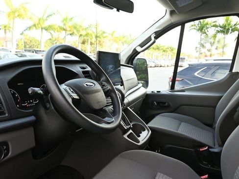Used 2022 Ford Transit 350 XLT RWD image 12