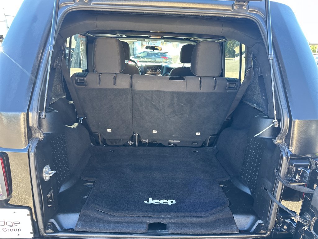 Used 2017 Jeep Wrangler Unlimited Sport w/ Connectivity Group AWD/4WD image 19