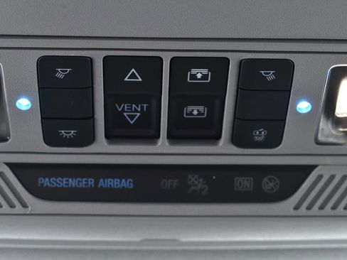 Used 2022 Ford Explorer XLT w/ Equipment Group 202A AWD/4WD image 35