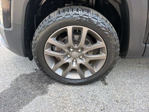 Used 2016 Jeep Renegade 75th Anniversary AWD/4WD image 32
