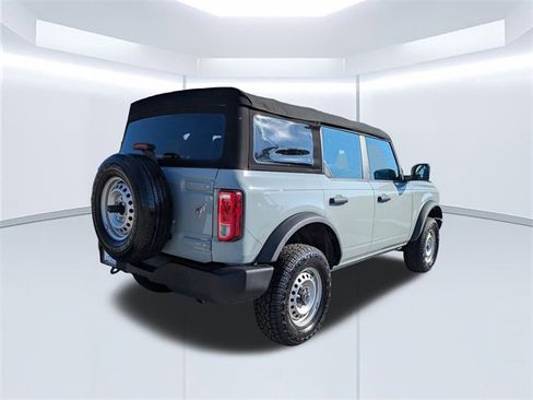 Used 2022 Ford Bronco 4-Door image 3