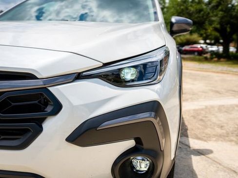 Used 2025 Subaru Crosstrek 2.5i Limited w/ Popular Package #3A image 3