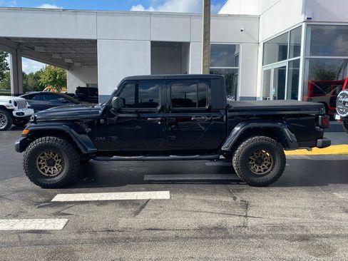 Used 2023 Jeep Gladiator Sport AWD/4WD image 6