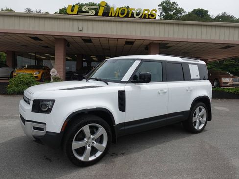 Used 2023 Land Rover Defender 110 SE AWD/4WD image 26