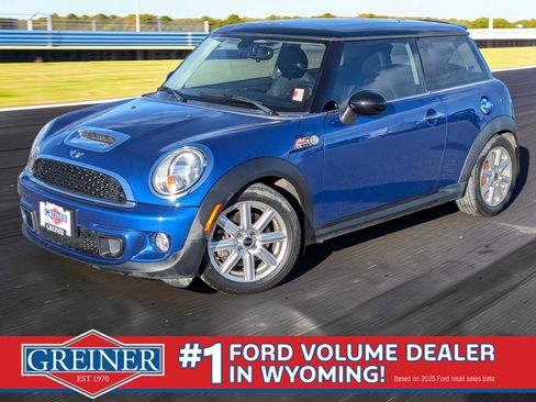 Used 2013 MINI Cooper S FWD image 1