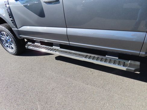 New 2026 Ford F250 Lariat w/ FX4 Off-Road Package image 7