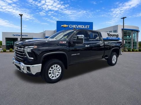Certified 2024 Chevrolet Silverado 2500 LTZ w/ LTZ Convenience Package AWD/4WD image 3