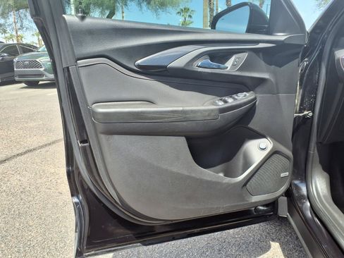 Used 2021 Chevrolet TrailBlazer RS w/ Sun and Liftgate Package FWD image 18