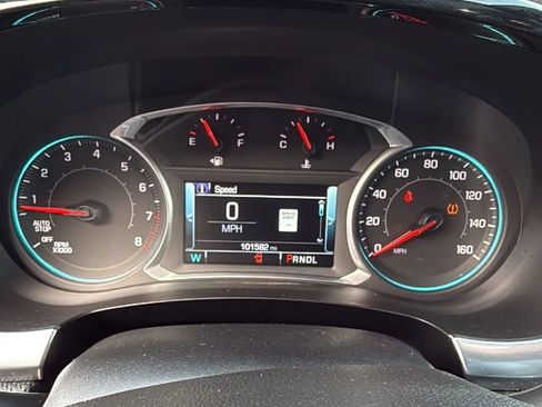 Used 2019 Chevrolet Traverse Premier image 19