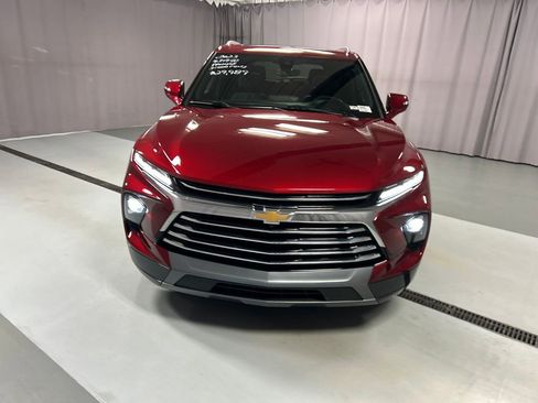 Used 2023 Chevrolet Blazer Premier w/ Driver Confidence II Package image 2