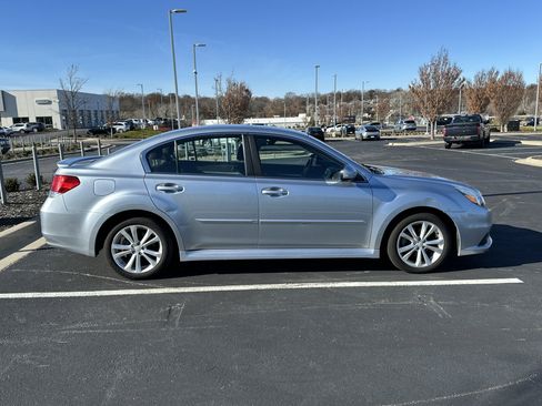 Used 2013 Subaru Legacy 2.5i Premium w/ All-Weather Pkg + Moonroof image 11