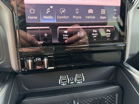 New 2026 RAM 2500 Laramie AWD/4WD image 45