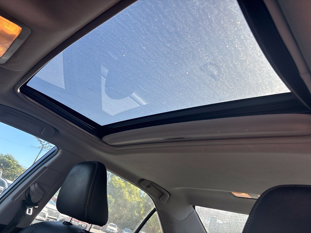 Used 2015 Toyota Camry XLE w/ Moonroof Package FWD image 29