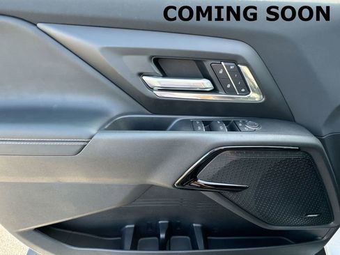 Used 2025 Chevrolet Silverado EV LT image 15