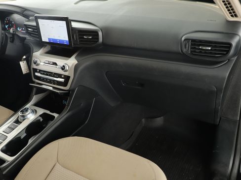 Used 2020 Ford Explorer 2WD image 18