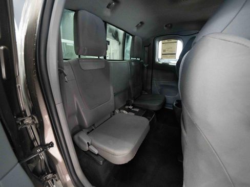 Used 2013 Toyota Tacoma 4x4 Access Cab V6 image 24