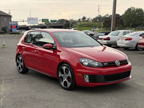 Used 2012 Volkswagen GTI 4-Door FWD image 2