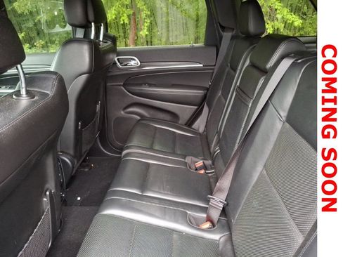 Used 2019 Jeep Grand Cherokee Limited w/ Luxury Group II AWD/4WD image 10