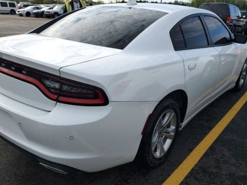 Used 2023 Dodge Charger SXT RWD image 3