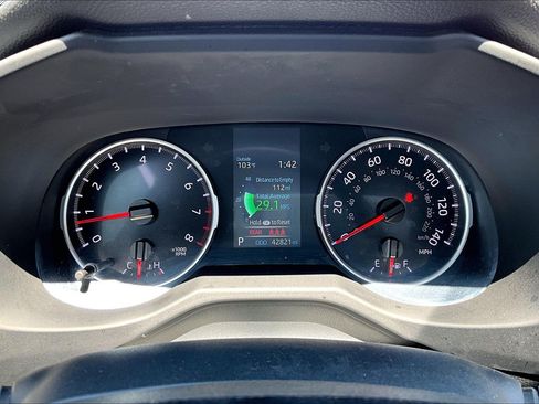 Used 2021 Toyota RAV4 LE w/ Carpet Mat Package (TMS) FWD image 20
