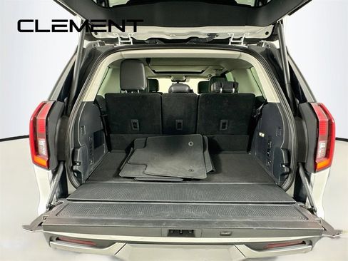 Certified 2025 Ford Expedition Platinum AWD/4WD image 11
