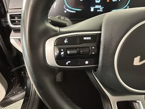 Used 2023 Kia Sportage EX FWD image 16