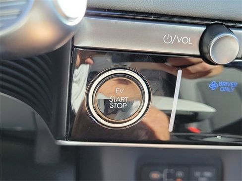 New 2026 Hyundai Ioniq 5 SE image 9