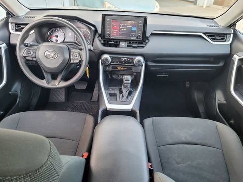 Used 2022 Toyota RAV4 LE w/ Carpet Mat Package (TMS) FWD image 16