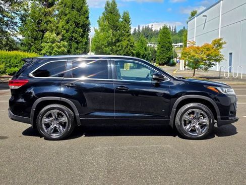 Used 2019 Toyota Highlander Limited Platinum AWD/4WD image 8