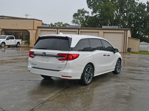 Used 2022 Honda Odyssey Elite image 4