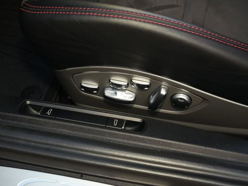 Used 2018 Porsche 911 GT3 image 18