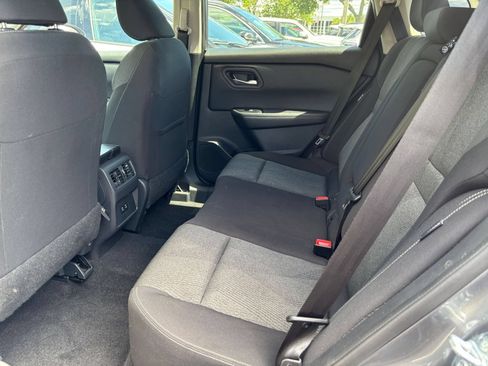 Used 2025 Nissan Rogue SV AWD/4WD image 28