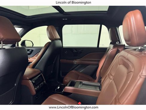 Certified 2025 Lincoln Aviator Reserve w/ Jet Appearance Package AWD/4WD image 33