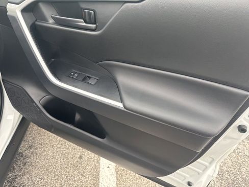 Used 2025 Toyota RAV4 LE image 36