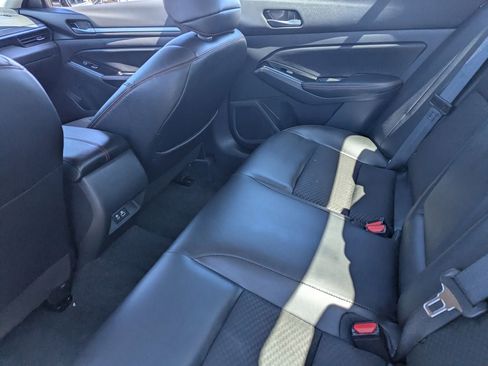 Certified 2025 Nissan Altima 2.5 SR image 16