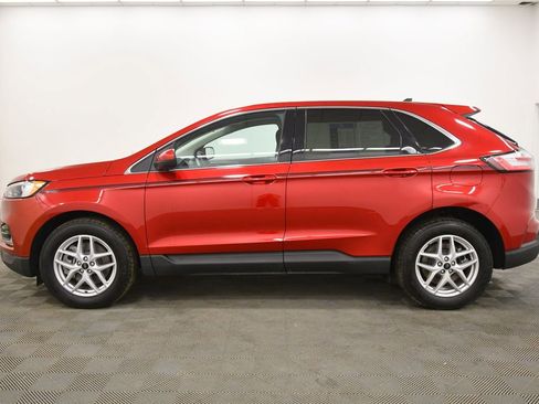 Used 2024 Ford Edge SEL w/ Convenience Package image 4