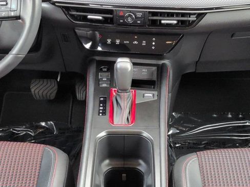 Used 2025 Nissan Kicks SR FWD image 18