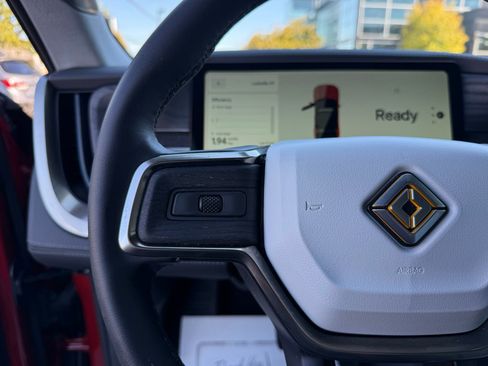 Used 2025 Rivian R1S Adventure image 41