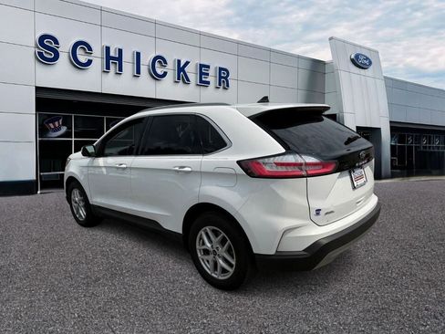 Used 2022 Ford Edge SEL w/ Convenience Package AWD/4WD image 3