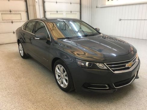 Used 2019 Chevrolet Impala LT w/ LT Leather Package FWD image 2