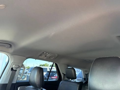 Used 2022 Ford Explorer Limited AWD/4WD image 6