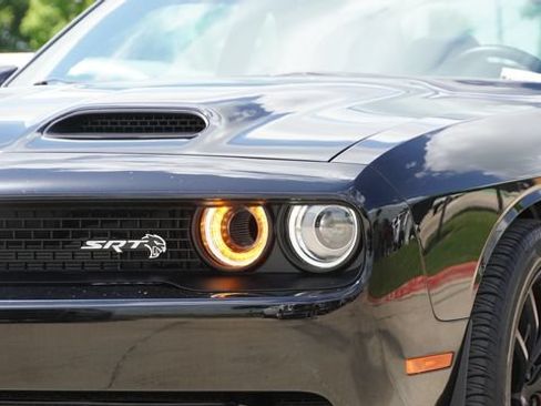Used 2023 Dodge Challenger SRT Hellcat RWD image 4